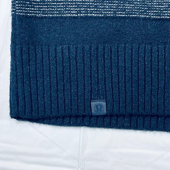 Lululemon Relaxed-Fit Knit Sweater Blue White Crewneck Pullover Size Large - Picture 8 of 9